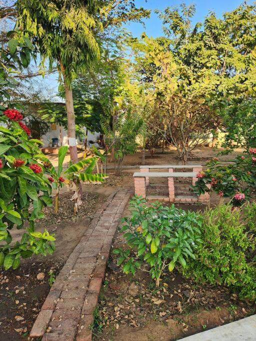 Farmhouse Close To Nature - Kesari Farm Gandhinagar Dış mekan fotoğraf